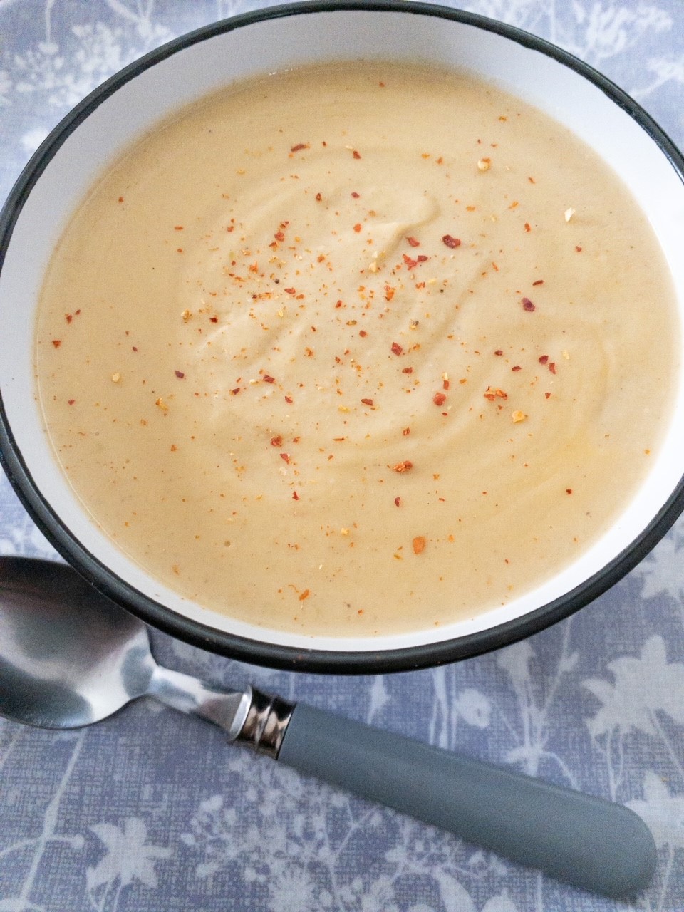 cauliflower and lentil soup