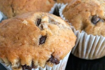 banana chocolate chip muffins