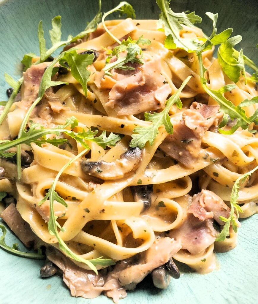 ham and mushroom tagliatelle